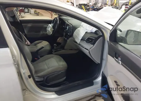 2019 Hyundai Elantra Value Edition z USA, uszkodzony, nr VIN 5NPD84LF9KH431041